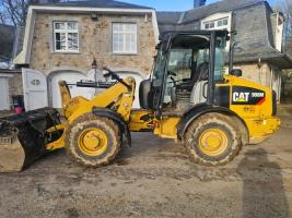 Cat 906 M - 40 Km/H 